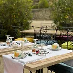 Au Logis Des Remparts 3*