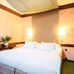 Hotel Au Logis Des Remparts Saint-Émilion