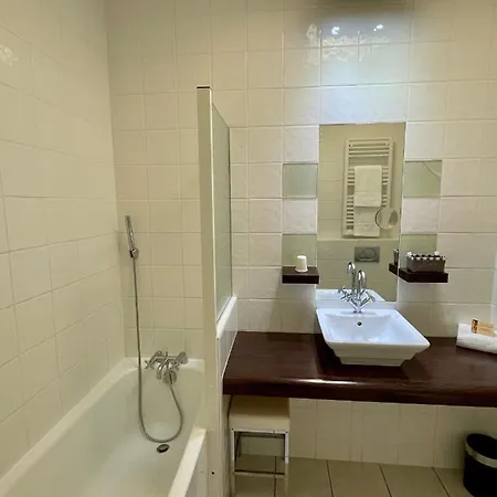 Au Logis Des Remparts 3* Saint-Emilion