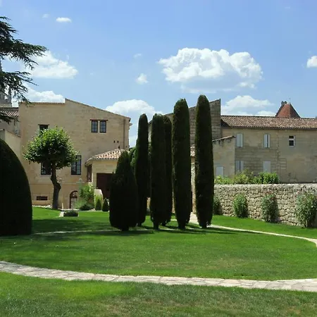 Au Logis Des Remparts 3*