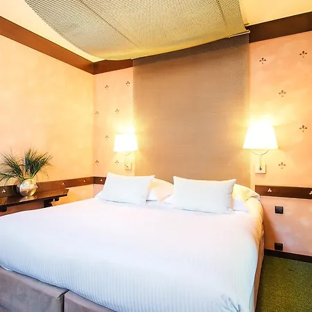 Hotel Au Logis Des Remparts Saint-Emilion
