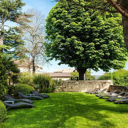 فندق Au Logis Des Remparts 3*